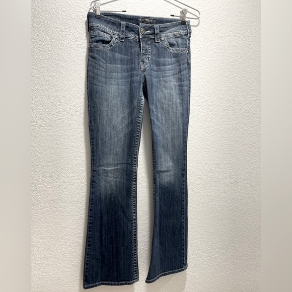 Silver Suki - Picture 1 of 2